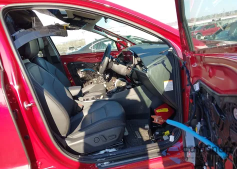 2025 Kia Niro Ev Wave z USA, uszkodzony, nr VIN KNDCT3L16S5141168